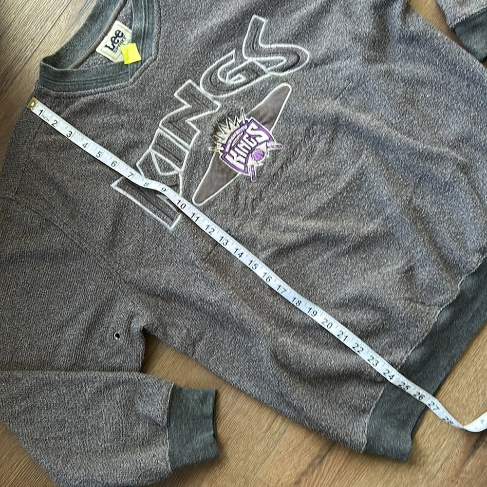 Sacramento Kings Rare Vintage Lee Sports Sweater ! Medium - Picture 2 of 5
